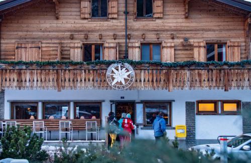Saint-Pierre-de-Clages Hotel | Hotel Edelweiss