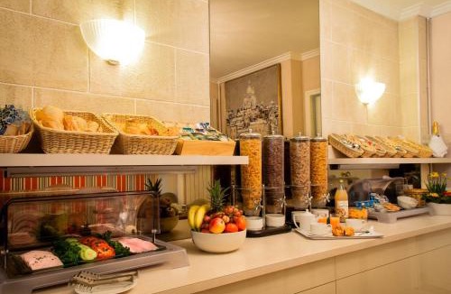 Clignancourt Hotel | Hotel Eden Montmartre