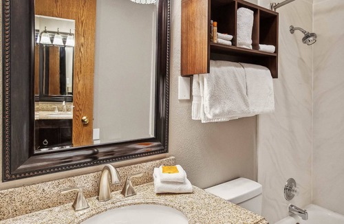 Seward Hotel | Hotel Edgewater