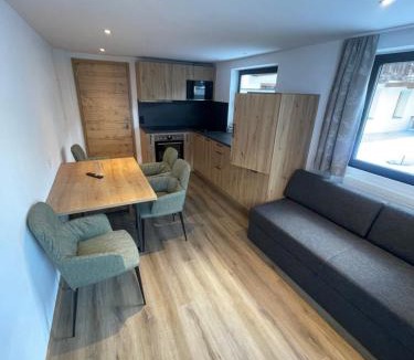 Ravaisch Hotel | Hotel Edi