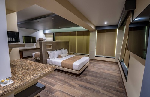 Zona Centro Hotel | Hotel Eiffel