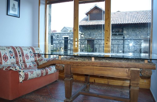 Larres Hostel | Hotel El Churron