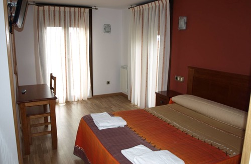 Larres Hostel | Hotel El Churron