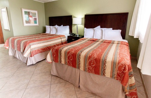 Tecate Hotel | Hotel El Dorado