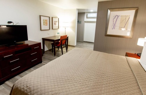 Tecate Hotel | Hotel El Dorado