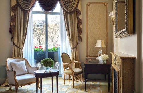 Dreta de l'Eixample Hotel | Hotel El Palace Barcelona