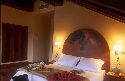 Torrecaballeros Hotel | Hotel El Rancho
