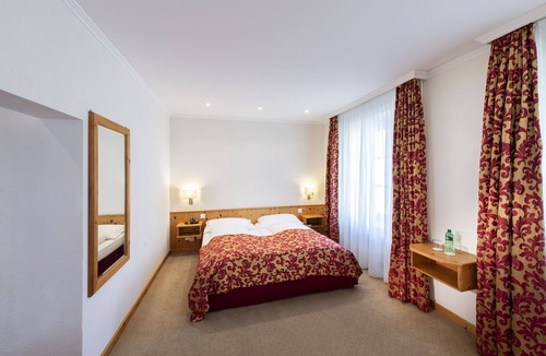 Zuoz Hotel | Hotel Engiadina