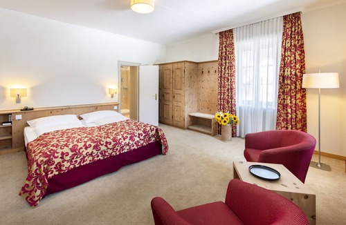 Zuoz Hotel | Hotel Engiadina