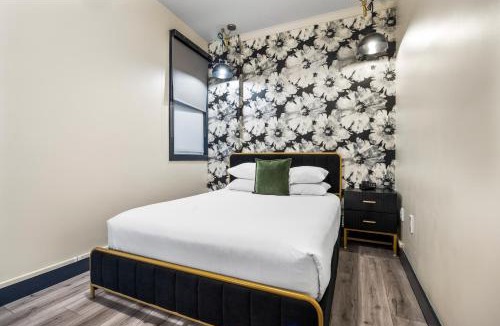 Little Saigon Hotel | Hotel EPIK