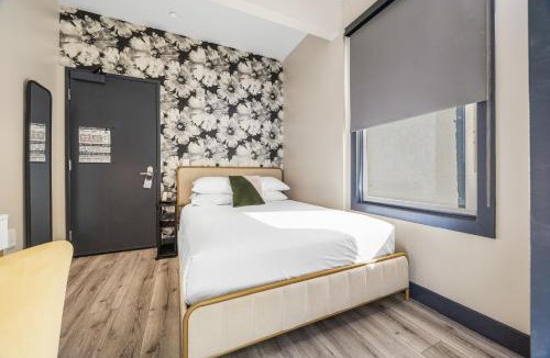 Little Saigon Hotel | Hotel EPIK