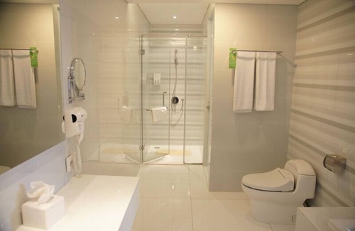 Ambon Hotel | Hotel Everbright Ambon
