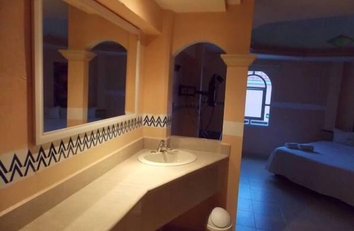 Emiliano Zapata Hotel | Hotel Express Alejandría