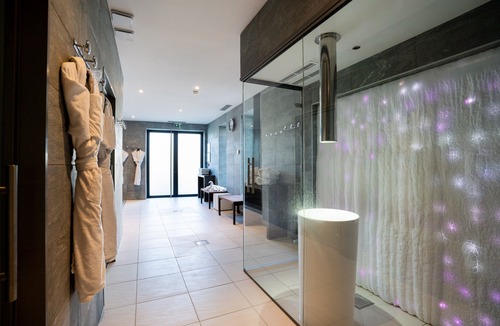 Tain-l'Hermitage Hotel | Hotel Fac et Spera