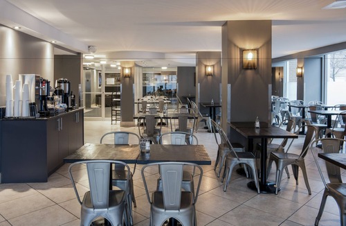 Quartier des Spectacles Apartment | Hotel Faubourg Montreal