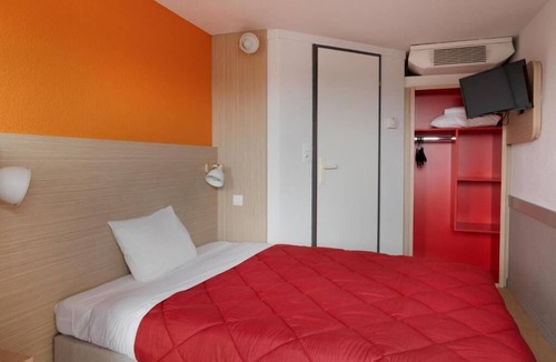 Fleury-Merogis Hotel | HOTEL FLEURY EX PREMEIRE CLASSE