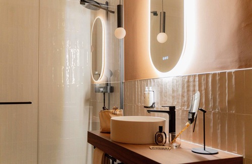 Griffon - Royale Hotel | Hotel Fort St Laurent Lyon - Handwritten Collection