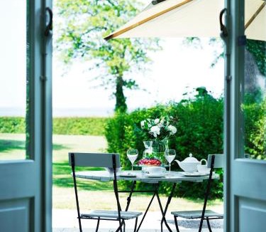 Praesto Center Hotel | Hotel Frederiksminde