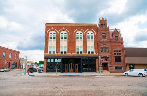 Red Cloud Hotel | Hotel Garber