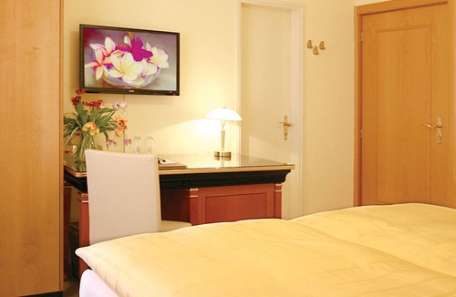 Ascona Bed & Breakfast | Hotel Garni Golf