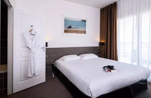 La Baule-Escoublac Hotel | Hotel Golden Tulip La Baule * - Deluxe Suite 4 Persons