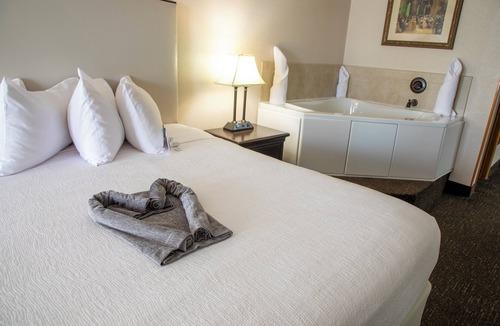 Branson Theater District Hotel | Hotel Grand Victorian