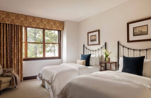 Uptown Hotel | Hotel Granduca | 2 Premier Suite Two Beds Pool View Balcony | Premier Location