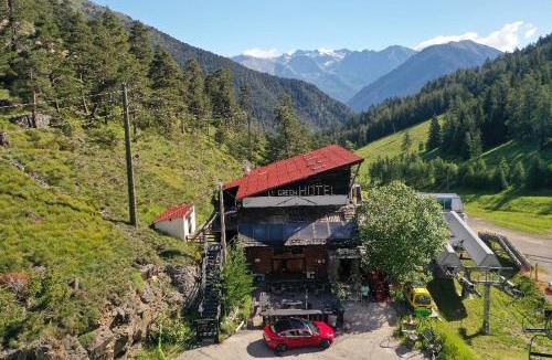 La Colmiane Hotel | Hotel Green Ecolodge