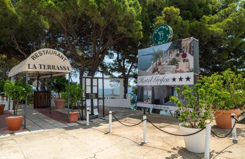 Llanca Hotel | Hotel Grifeu y Restaurant - Costa Brava