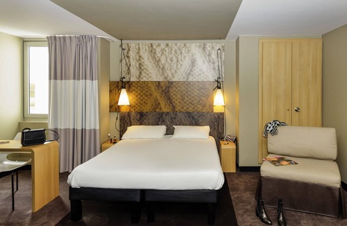 Mexy Hotel | Hotel ibis Longwy Mexy