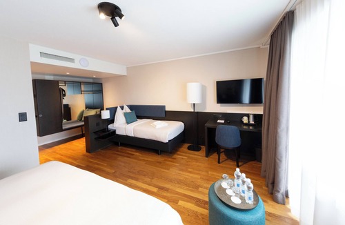 Uster District Hotel | HOTEL illuster - Urban & Local