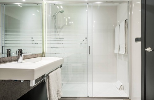 El Baix Guinardo Hotel | Hotel ILUNION Bel Art