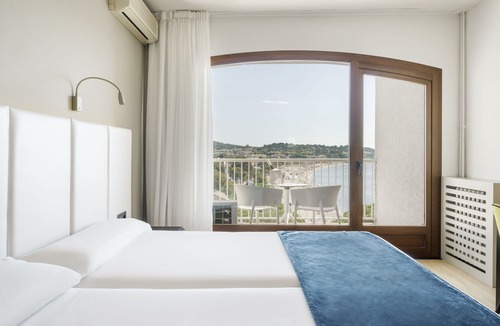 Sant Feliu de Guixols Hotel | Hotel ILUNION Caleta Park