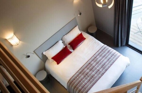 La Roche-Clermault Hotel | Hotel Imago