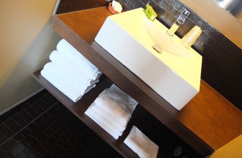 La Roche-Clermault Hotel | Hotel Imago