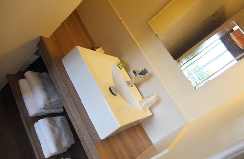 La Roche-Clermault Hotel | Hotel Imago