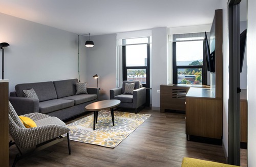 Downtown Chattanooga Hotel | Hotel Indigo Chattanooga - Downtown by IHG