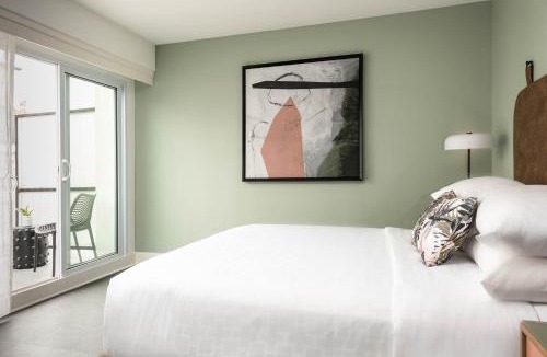 Central West End Hotel | Hotel Indigo Saint Louis Central West End by IHG