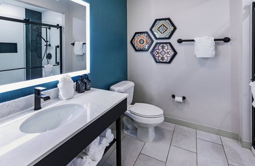 Spring Hotel | Hotel Indigo Spring - Woodlands Area by IHG