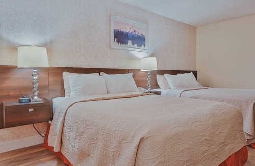 Lynnwood Hotel | Hotel International