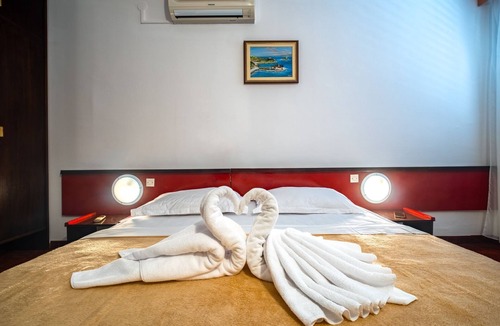 Cove Rogacic Hotel | Hotel Issa