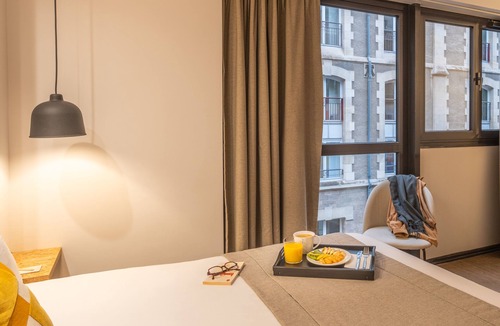 Issy-les-Moulineaux Hotel | Hotel Izzy
