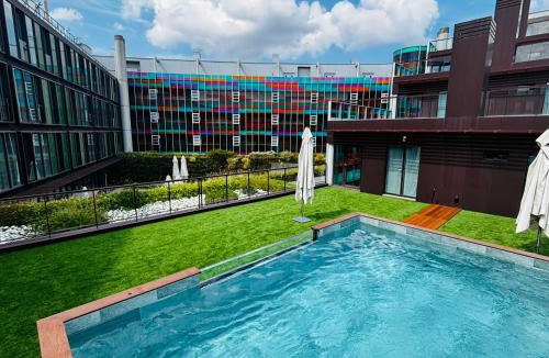 Mendizorrotza Apartment | Hotel Jardines de Uleta Suites
