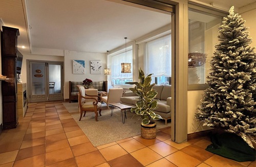 Les House | Hotel Joan Canejan