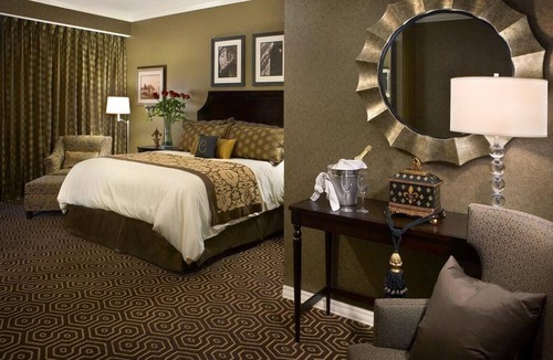 Downtown Dubuque Hotel | Hotel Julien Dubuque