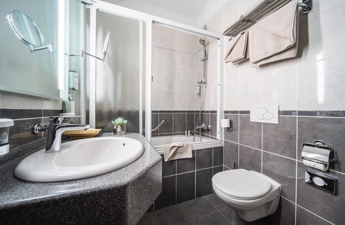 Lapad Hotel | Hotel Kazbek
