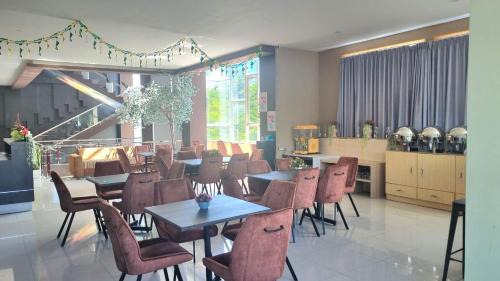 Palu Hotel | Hotel Kembang Joyo