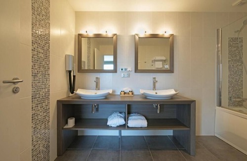 Montceau-les-Mines Hotel | Hotel Konine - Les Suites