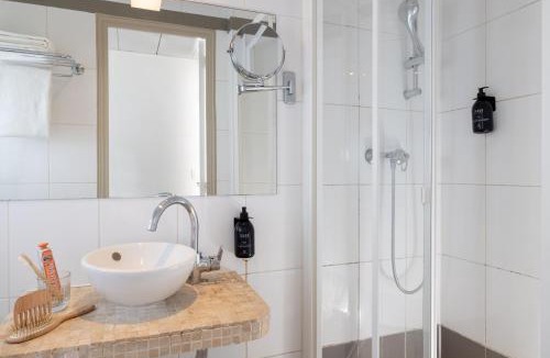 Necker Hotel | Hotel Korner Montparnasse