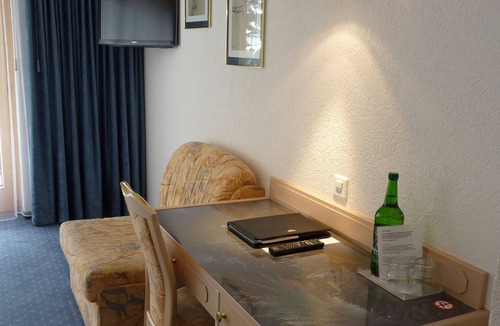 Saas Almagell Hotel | Hotel Kristall-Saphir